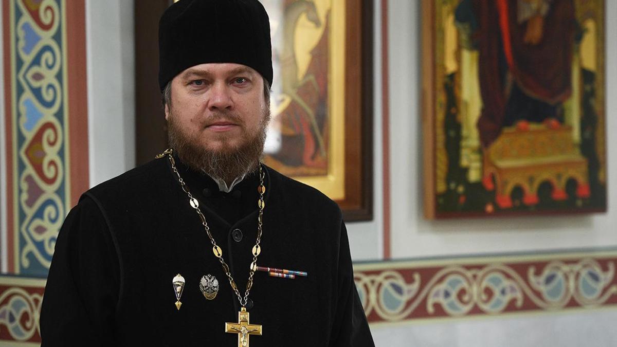(Archpriest Mikhail Vasiliev)